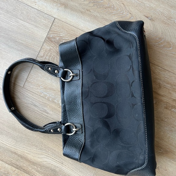 EUC Coach black monogram satchel - Picture 2 of 10